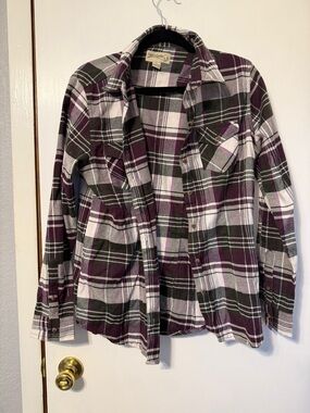 Casual Plaid Button-Down Shirt - Purple/White/Black
